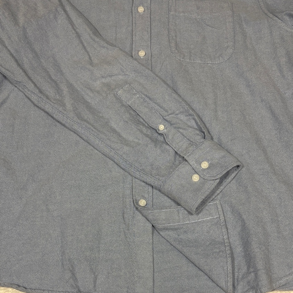 Banana Republic Light Blue Casual Button-Down Shirt - Picture 3 of 4